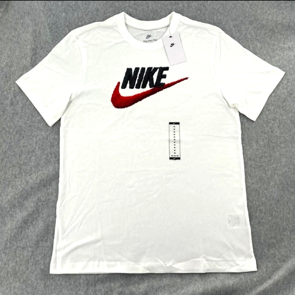 Nike Swoosh Logo Men's T Shirt Multiple Sizes Brand New✅️ - Picture 1 of 13